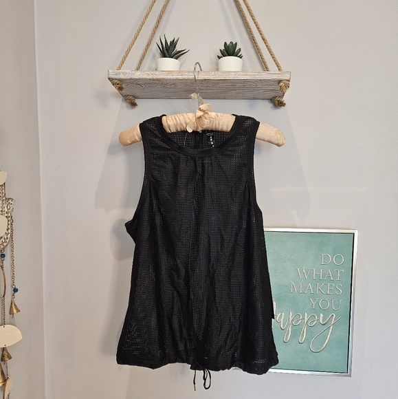 Wildfox mesh sport top NWT - Picture 3 of 10